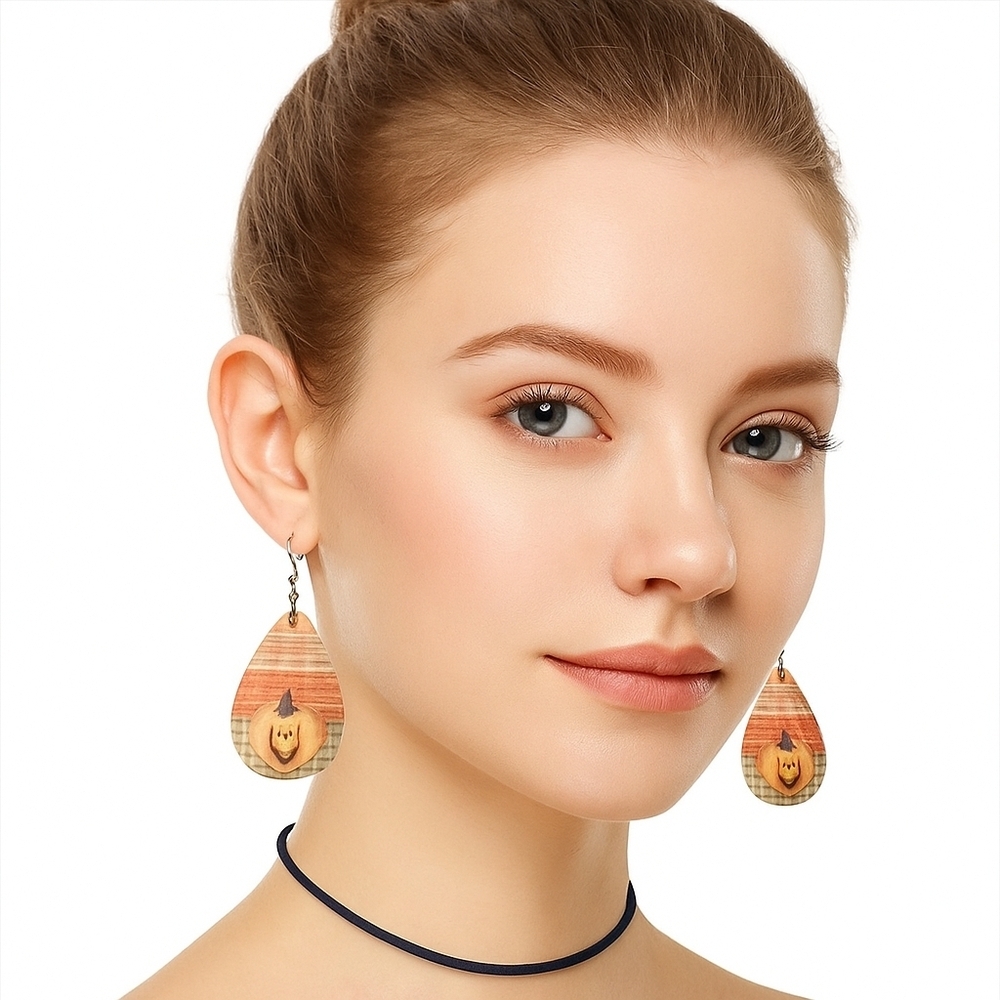 Hand Crafted halloween earrings  pumpkin holiday earrings Jack-ò-lanter orange